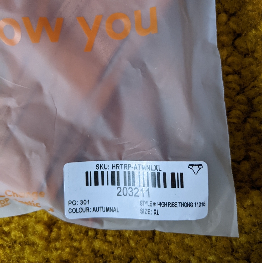 NWT Parade XL Thong & Scarf - Picture 6 of 14